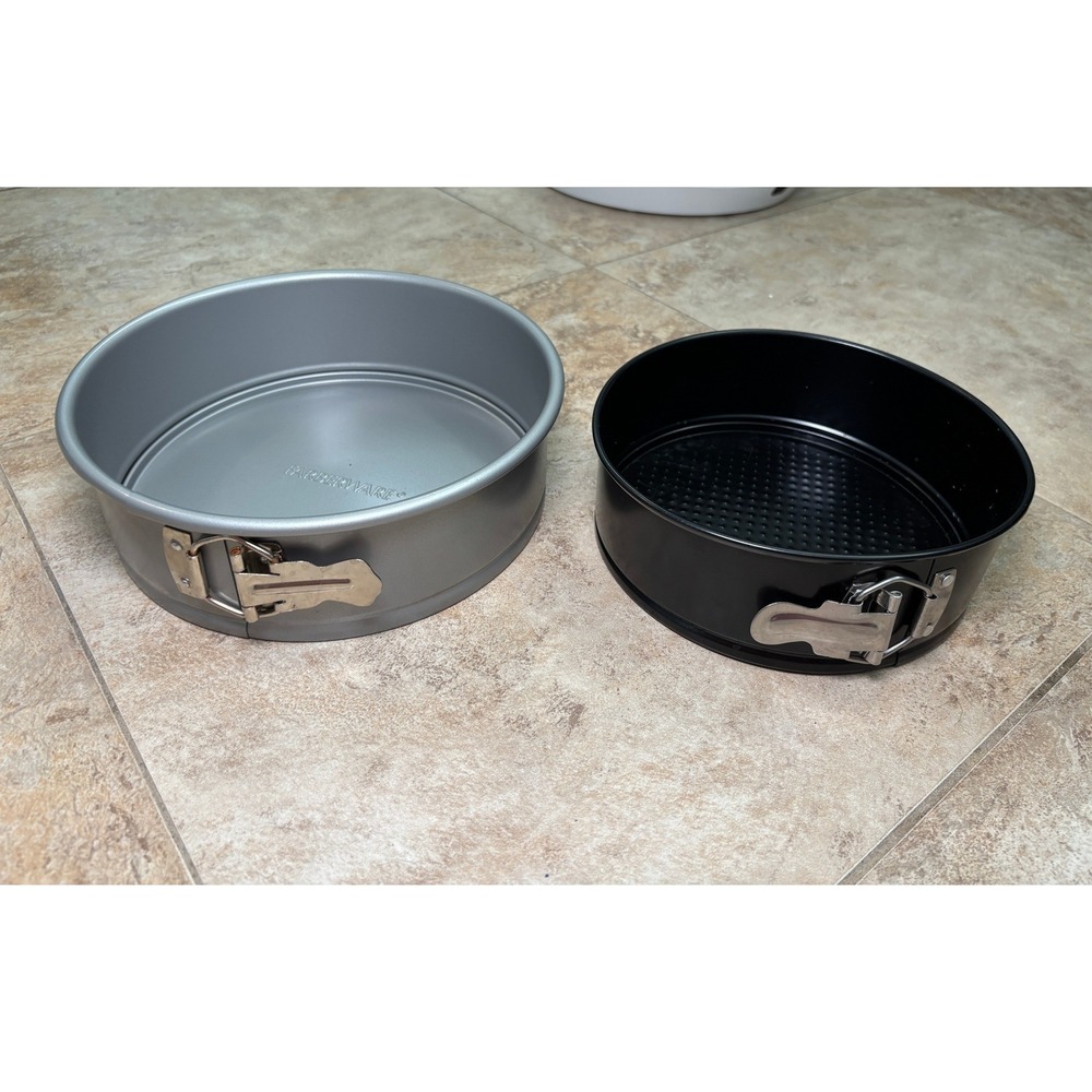 Farberware 9 Inch Nonstick Springform Pan Set Gray and Black Bakeware 2pc